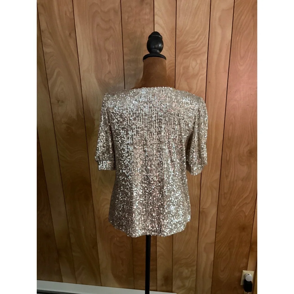 Cable & Gauge Womens Sequin Short Sleeve Scoop Neck Party Top Champagne Silver S - Picture 3 of 6
